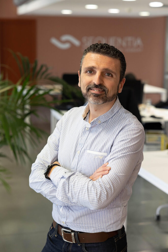 Dr. Alfonso Saera-Vila. Head of the transcriptomics consultancy division at Sequentia Biotech.